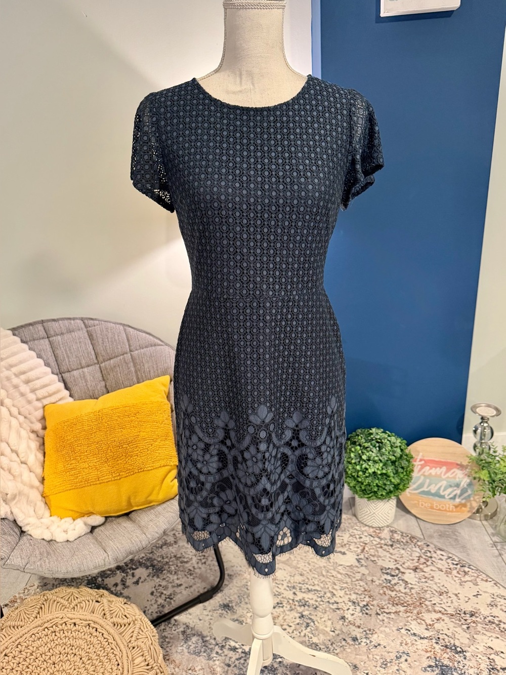 LOFT Petites Black Lace Sheath Dress 4P